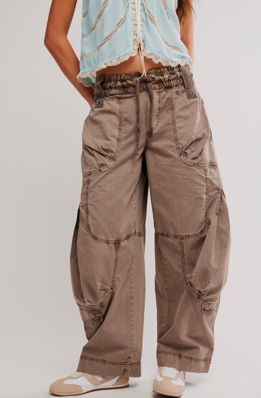 Onset Parachute Pant