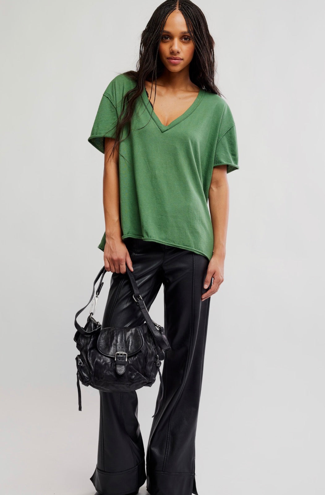 Nina Tee V