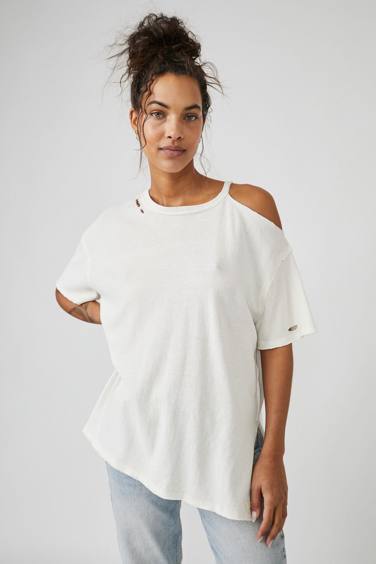Saturn Tee