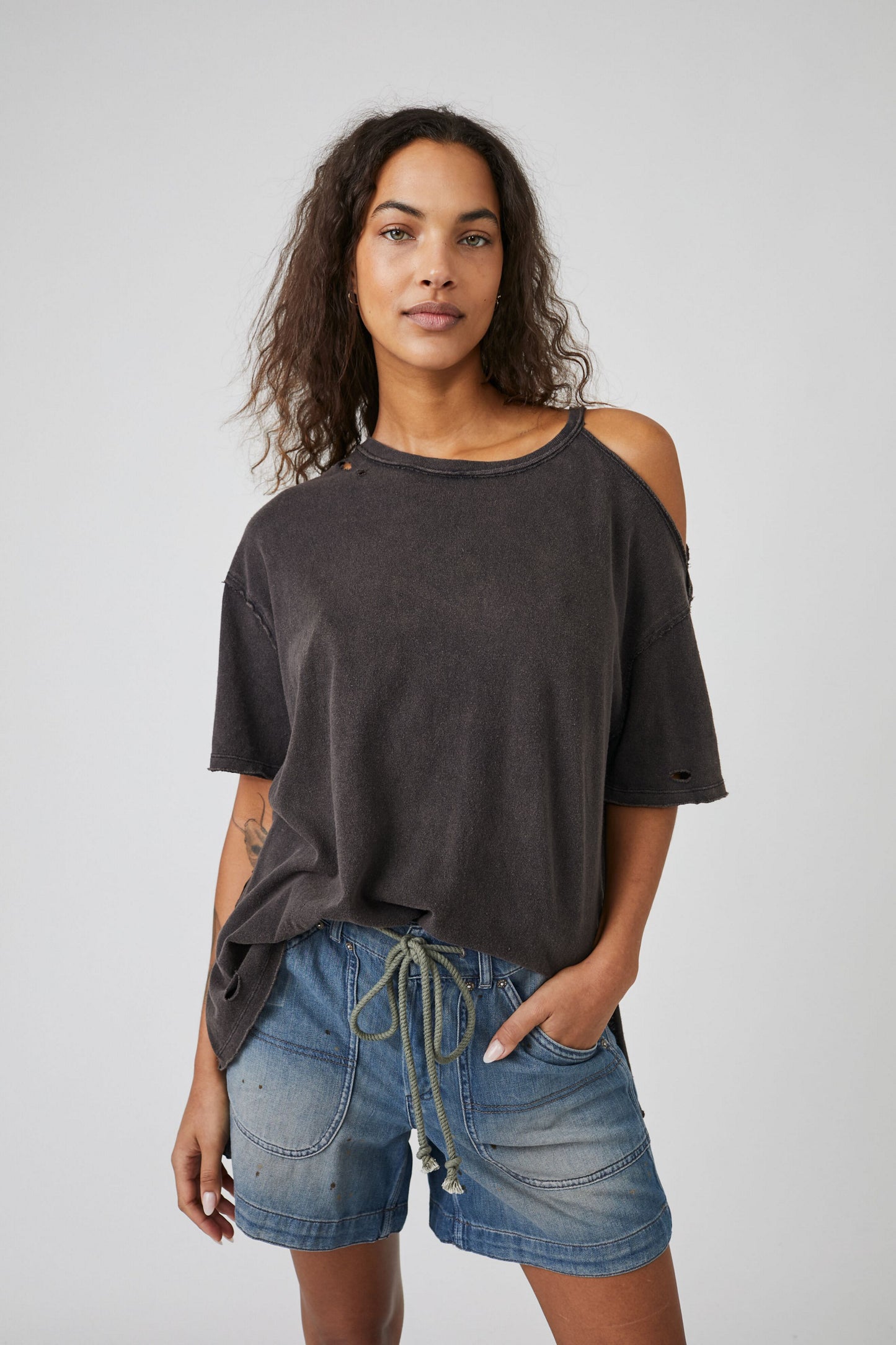 Saturn Tee