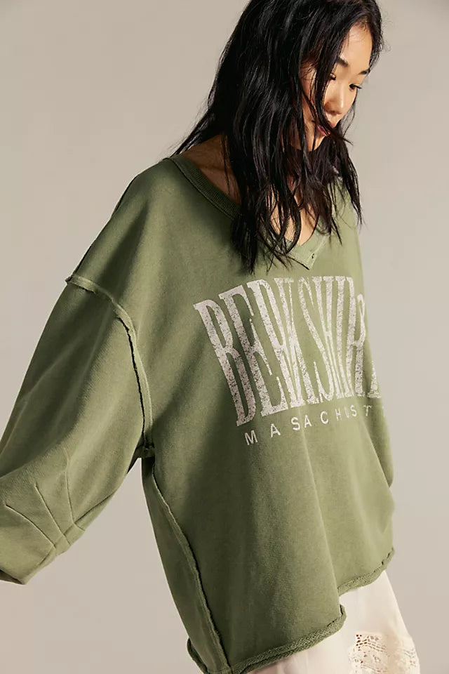 Venice V Neck Graphic