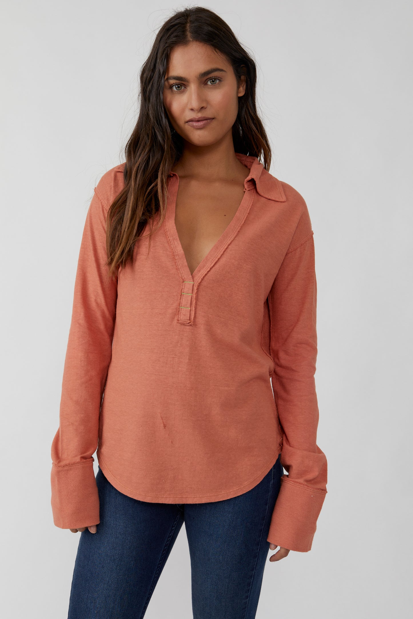 Raina Johny Collar