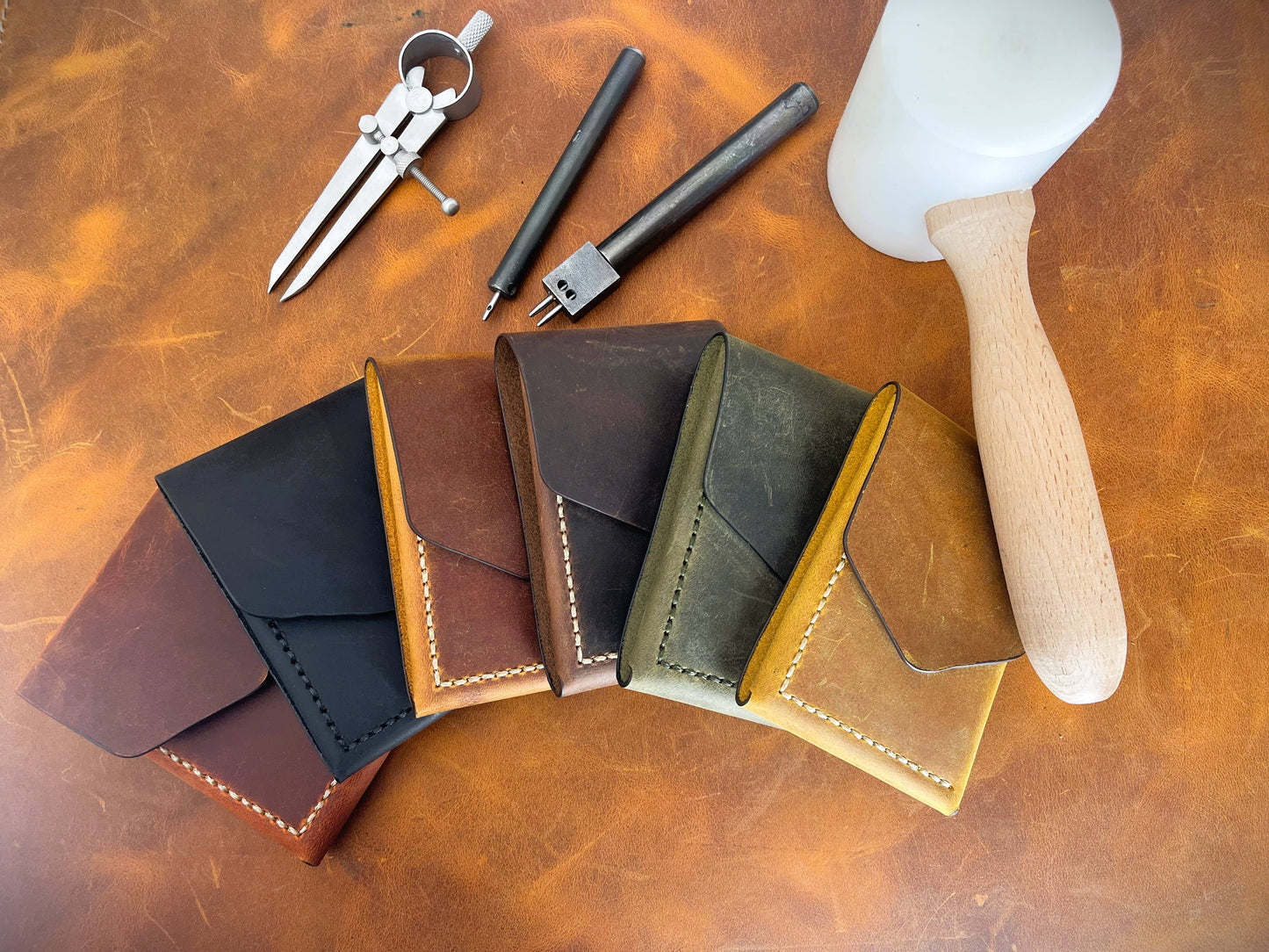 Leather Cash Wallet, Hand Stitched Minimalist Wallet: Brown