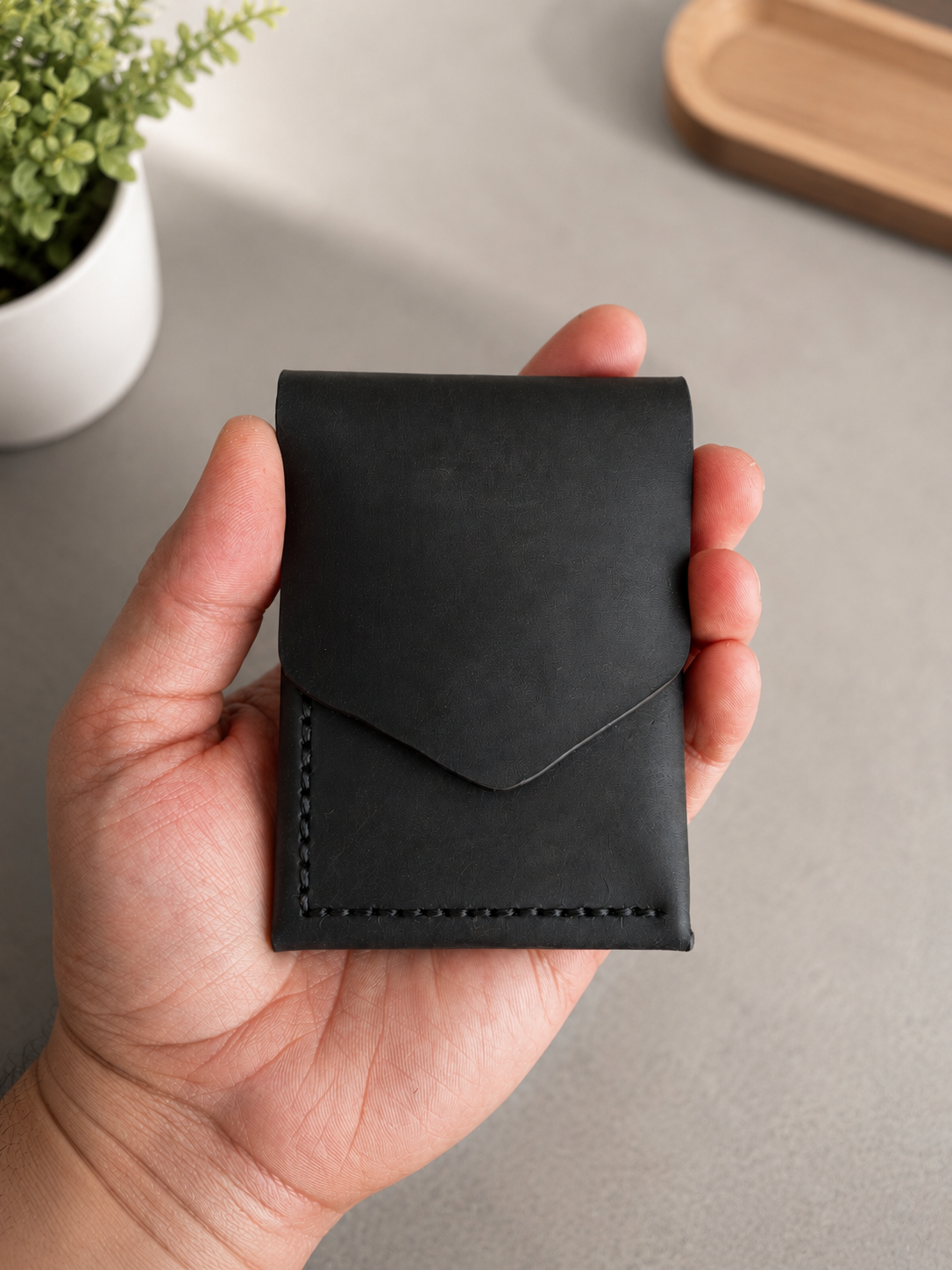 Leather Cash Wallet, Hand Stitched Minimalist Wallet: Black