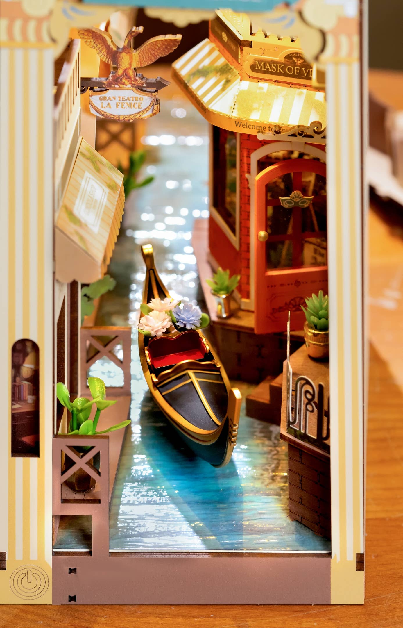 DIY Book Nook Kit: Romantic Venice with Dust Cover