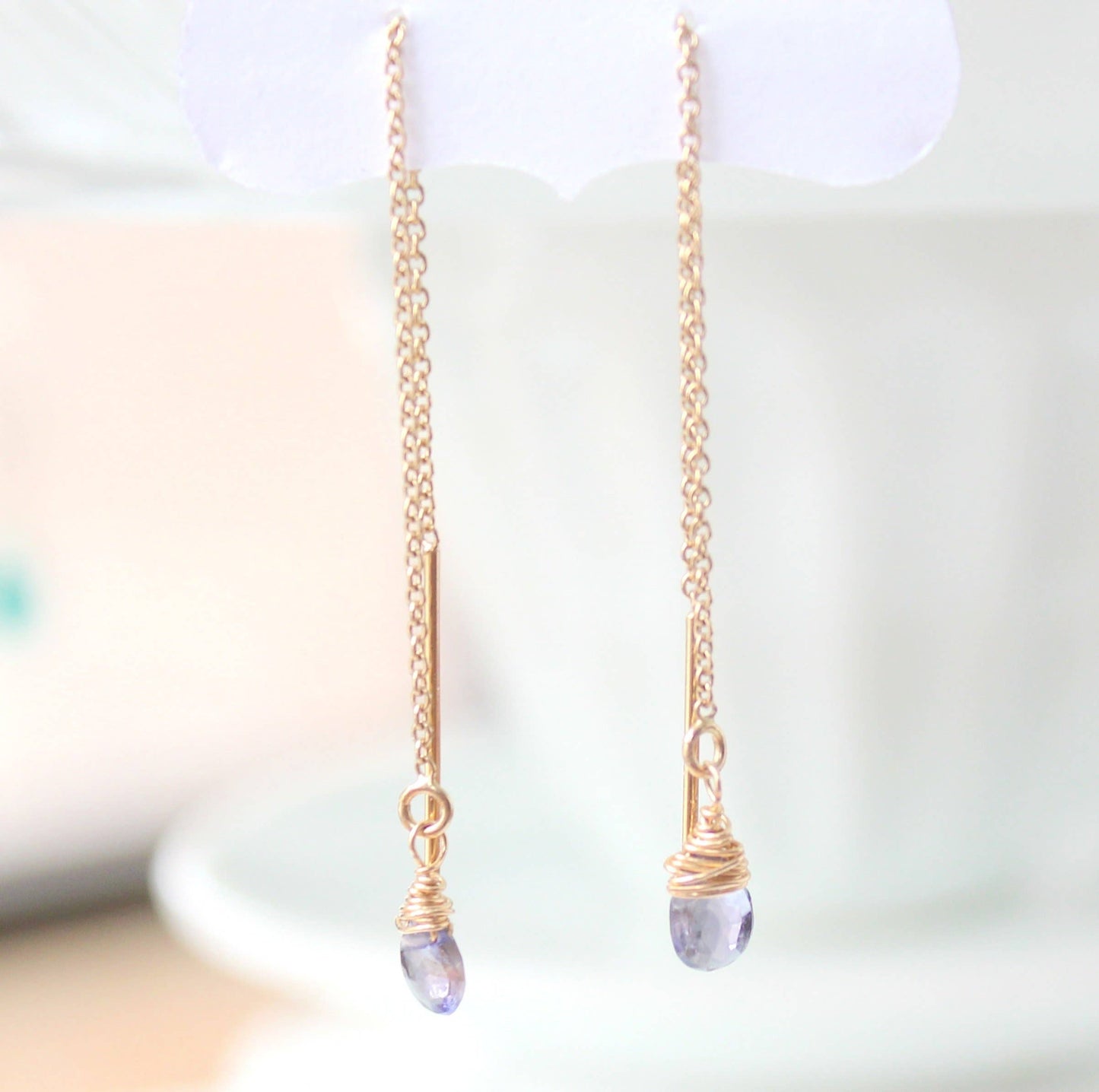 Whisper threaded earrings: Moonstone / Sterling silver