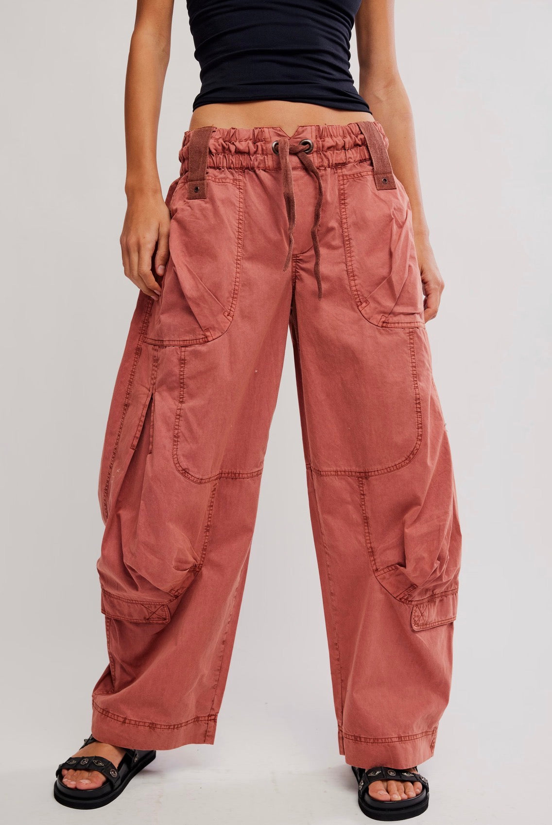 Onset Parachute Pant