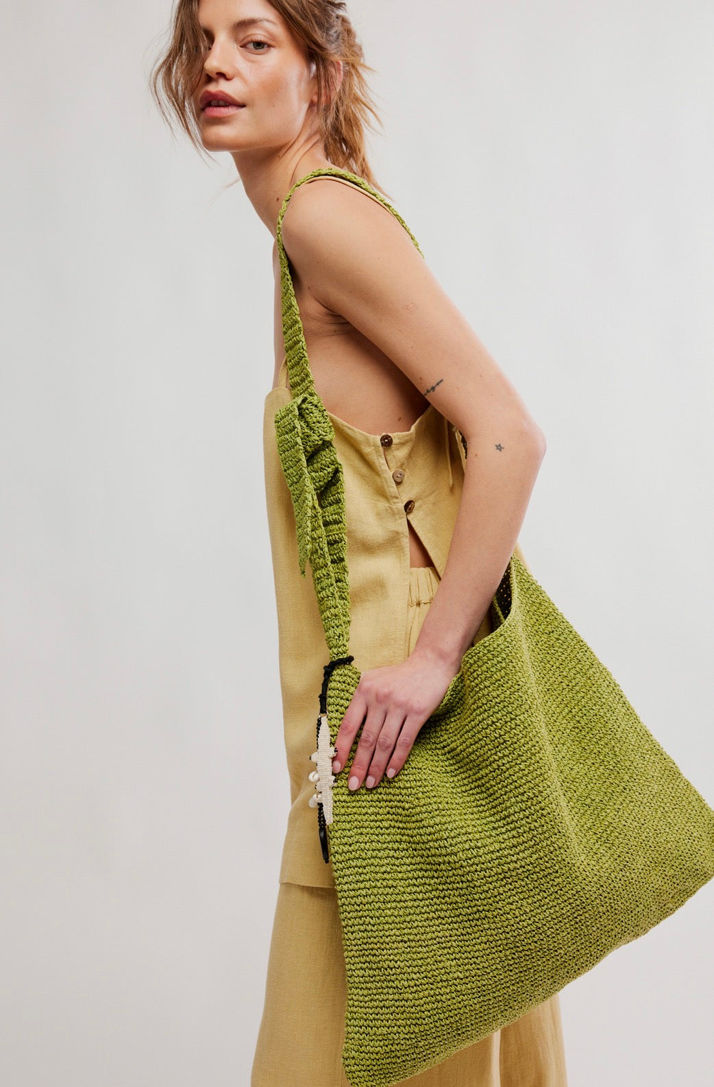 Coastal Crush Straw Tote