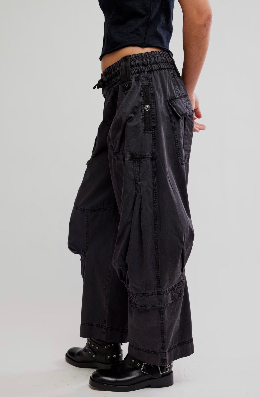 Onset Parachute Pant