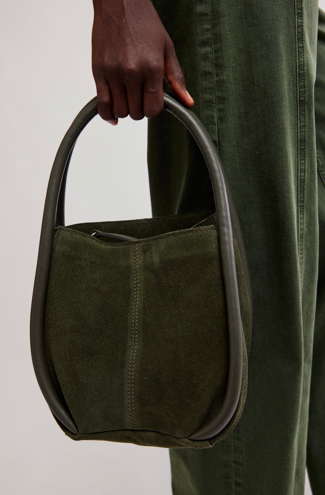 Barlow Bucket Bag