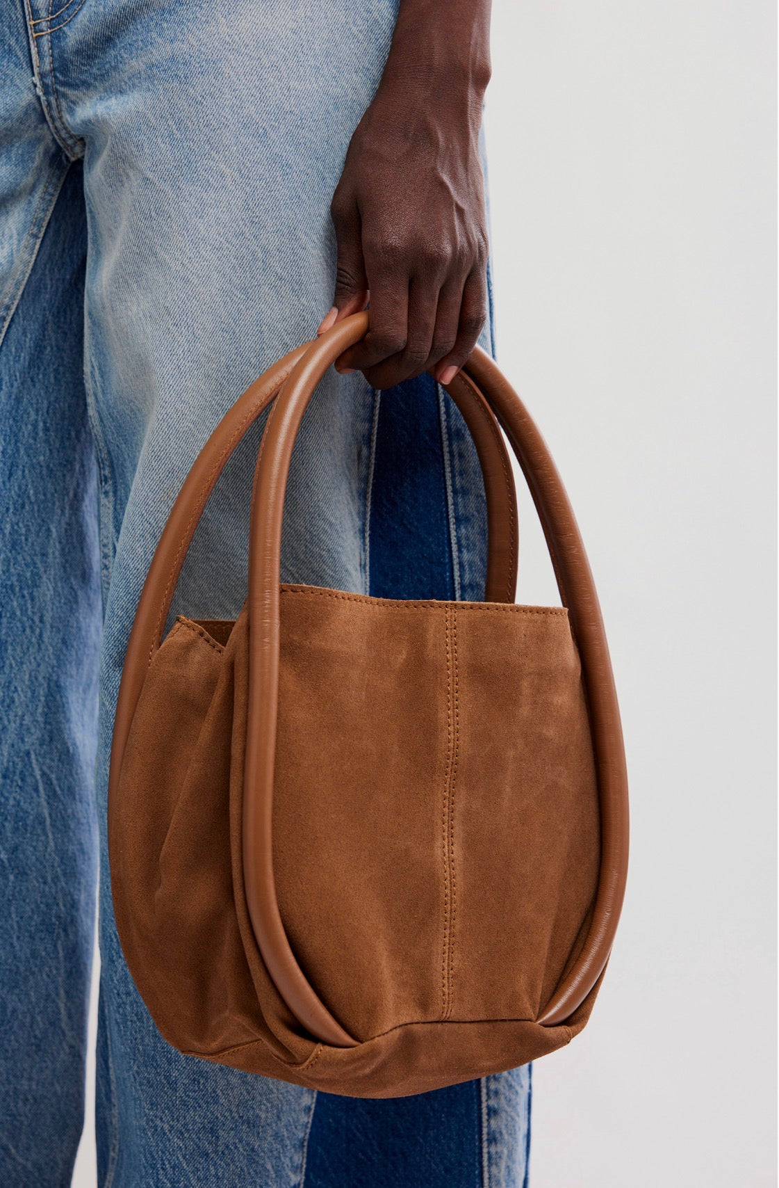 Barlow Bucket Bag