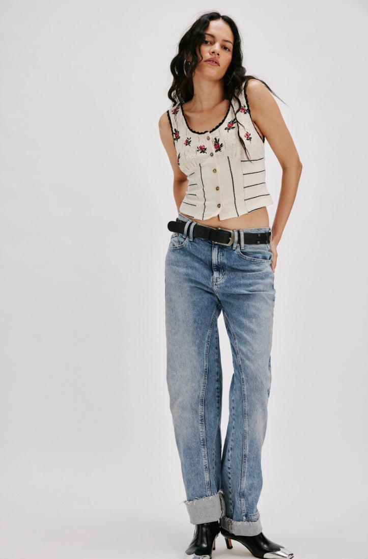 ROSE BUD KNIT TOP