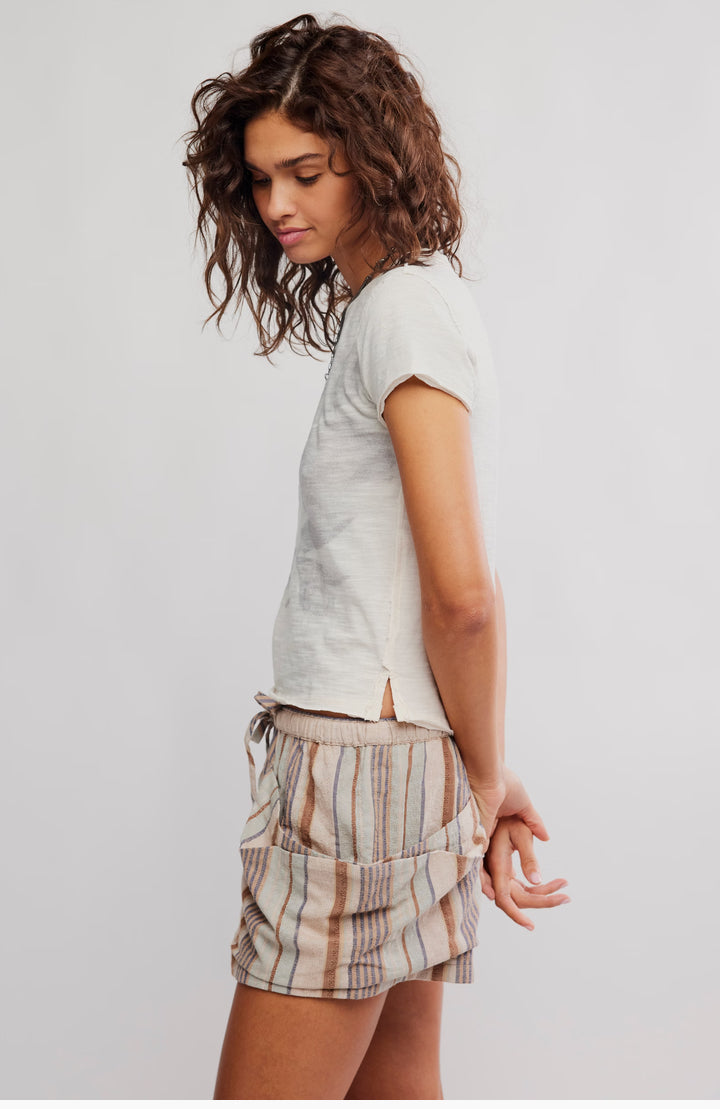 Wall Flower Tee