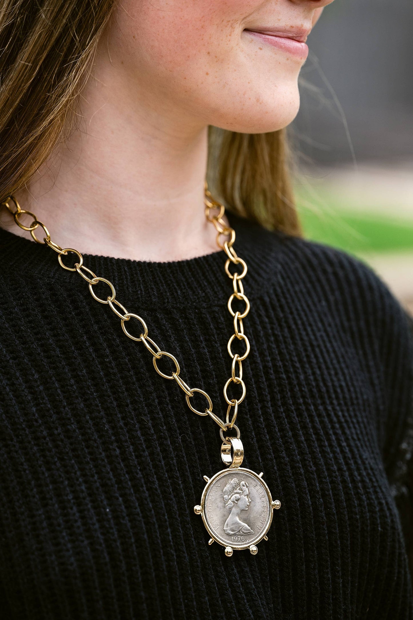 Artifact Necklace: Victory Medal